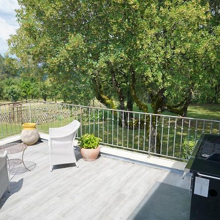 Bed and Breakfast Domaine La Garenne Reilhaguet Exterior foto
