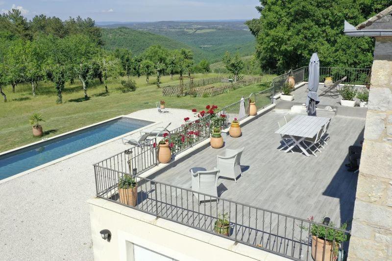Bed and Breakfast Domaine La Garenne Reilhaguet Exterior foto